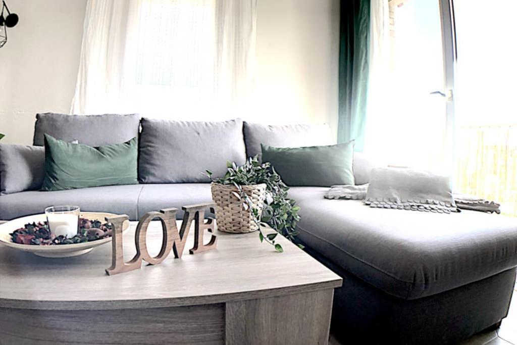 Apartamento Minerva 贝纳尔马德纳 外观 照片